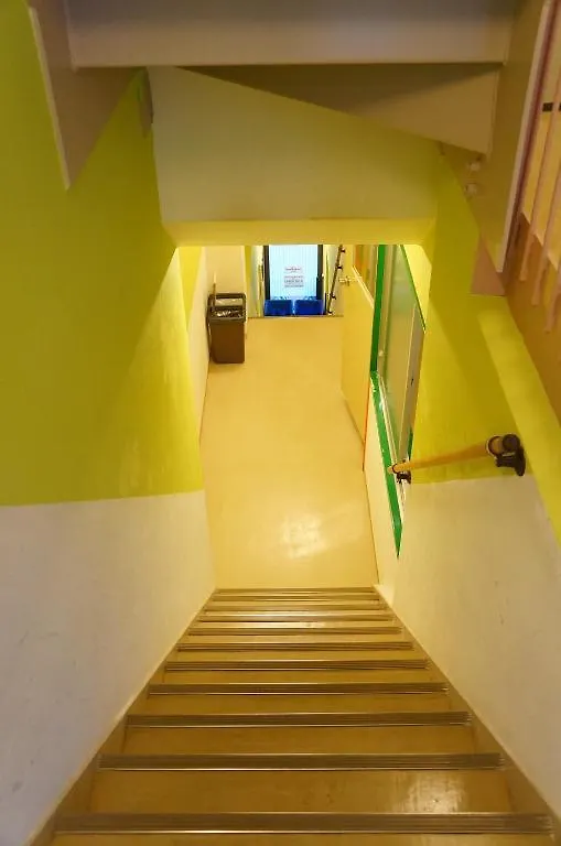 J-Hoppers Osaka Guesthouse Japan