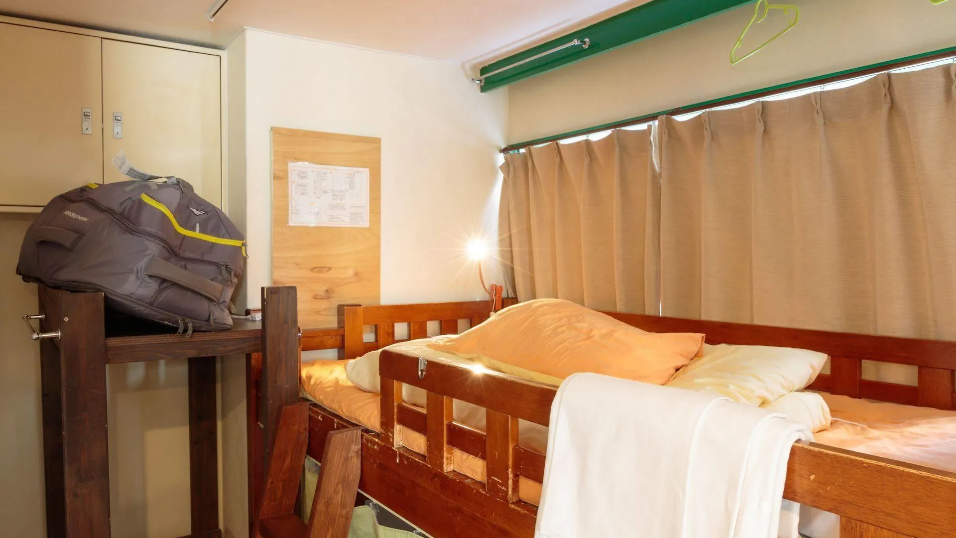 J-Hoppers Osaka Guesthouse 0*,  Japan